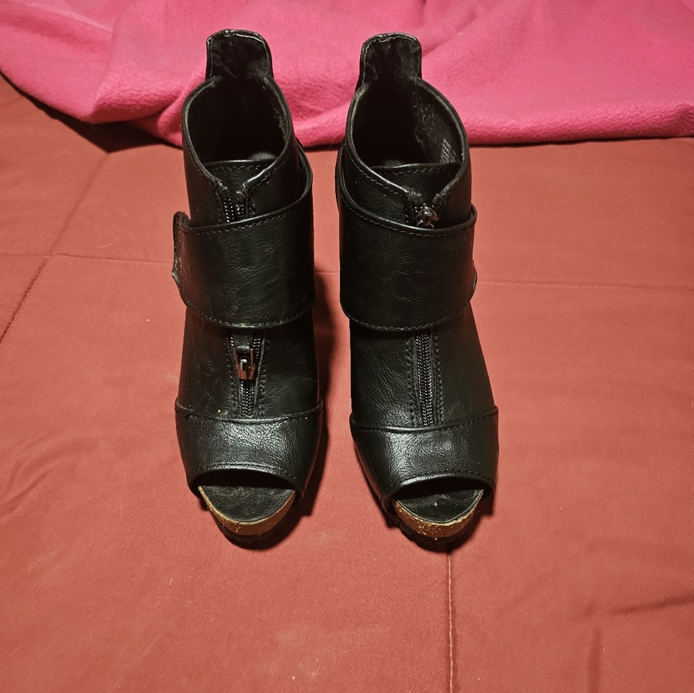 4"black heels